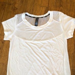 Studio mesh active tee